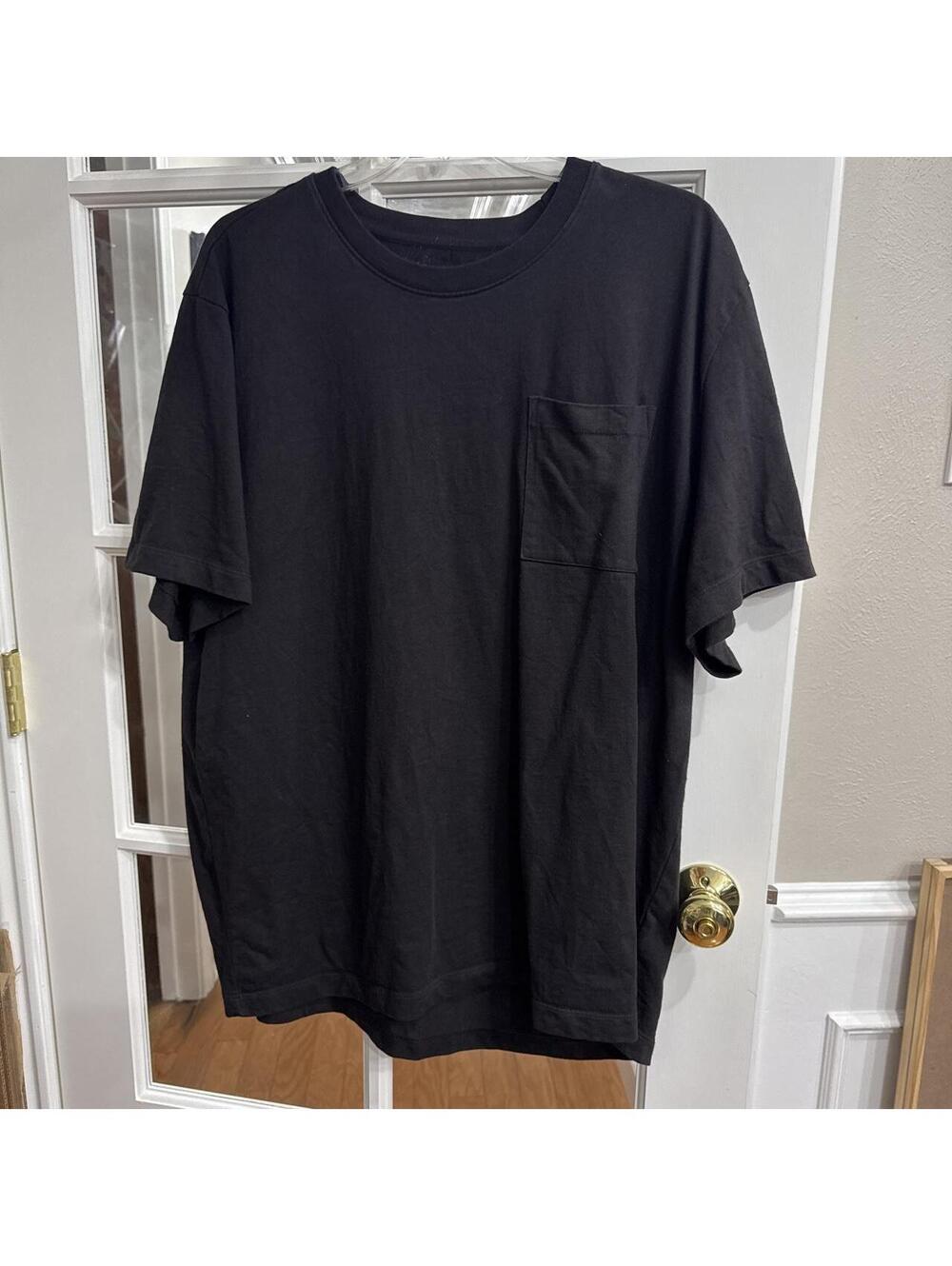 Flint and Tinder Men's Black and Grey Tshirt